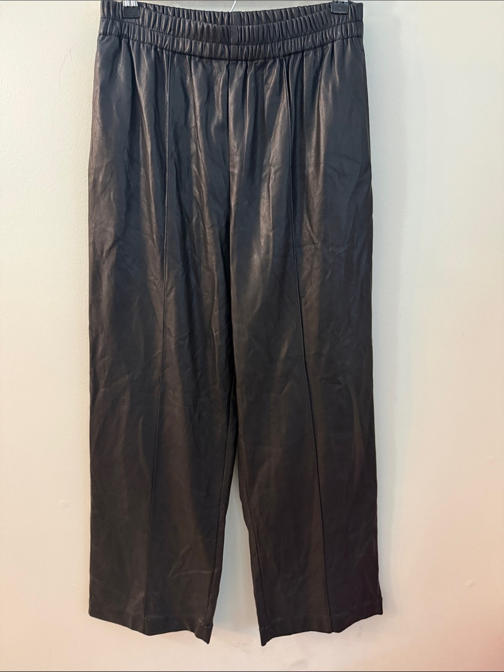 ASOS Wide Leg Faux Leather Pants in Black elastic waist women’s size 6